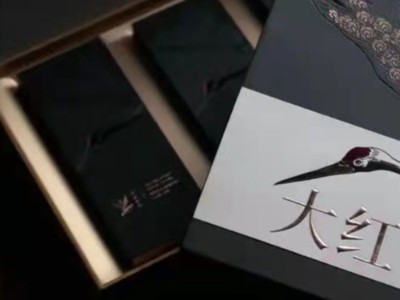 黑色系茶叶包装盒，简约而不失高档